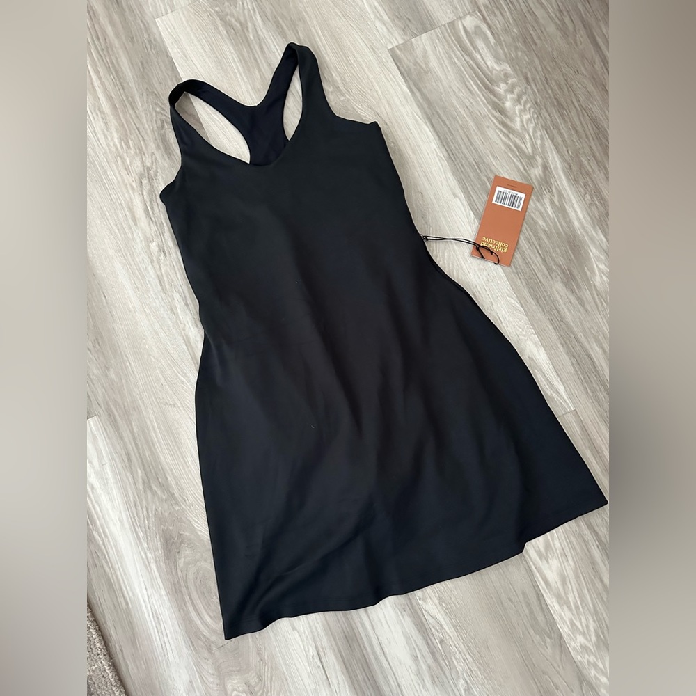 NWT Girlfriend Collective Lola Dress in Black